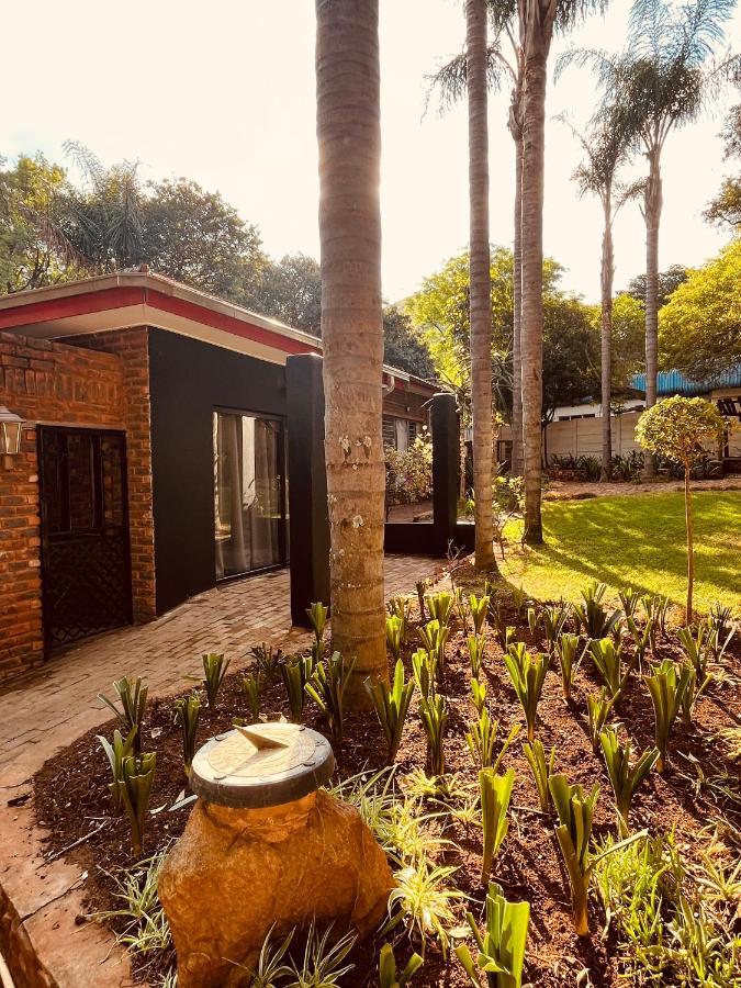 The Hart House Bed & Breakfast Hartbeespoort Ngoại thất bức ảnh
